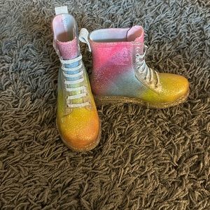 Girls rainbow rain boots size 11